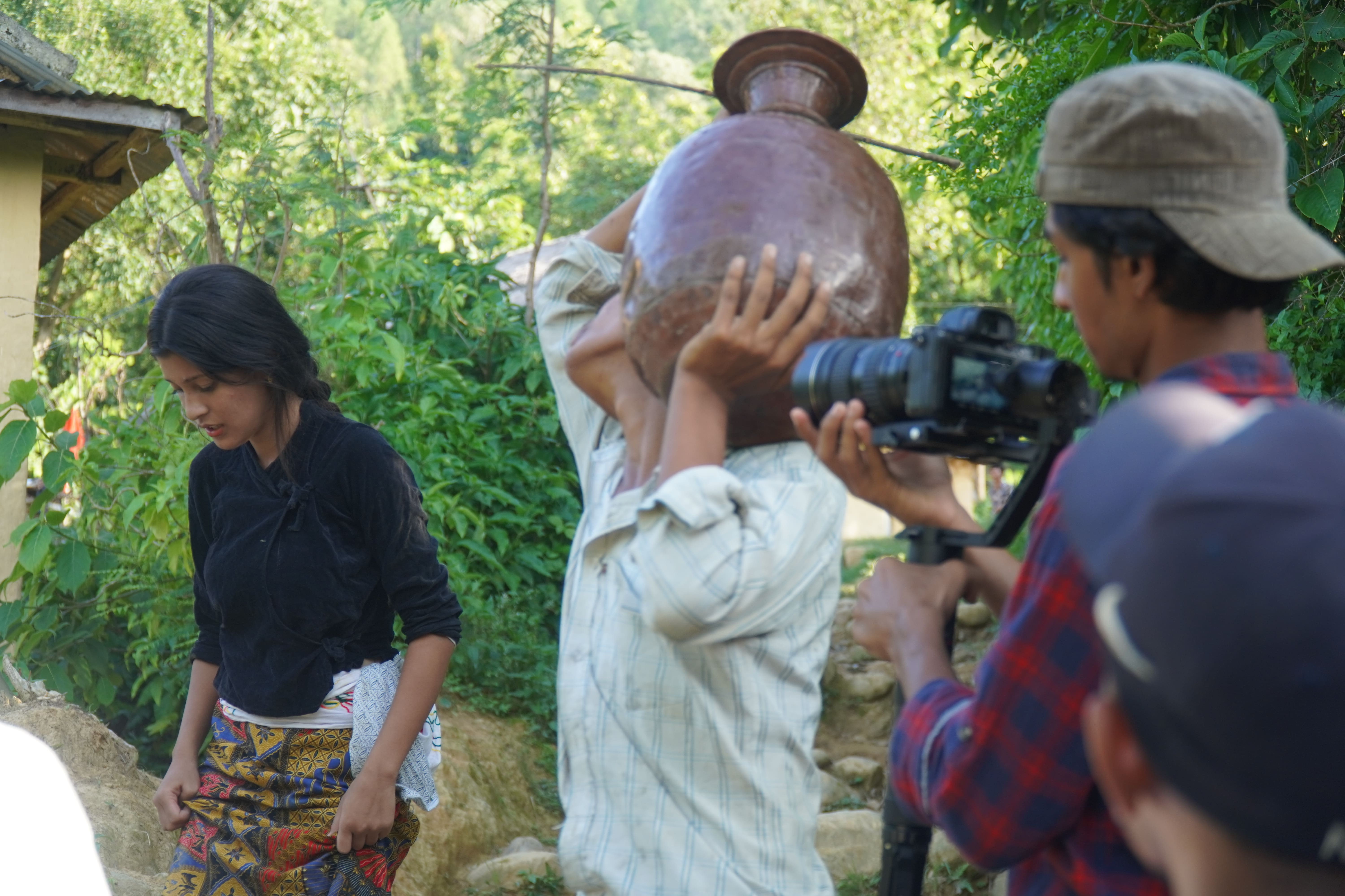 Behind the scenes 01