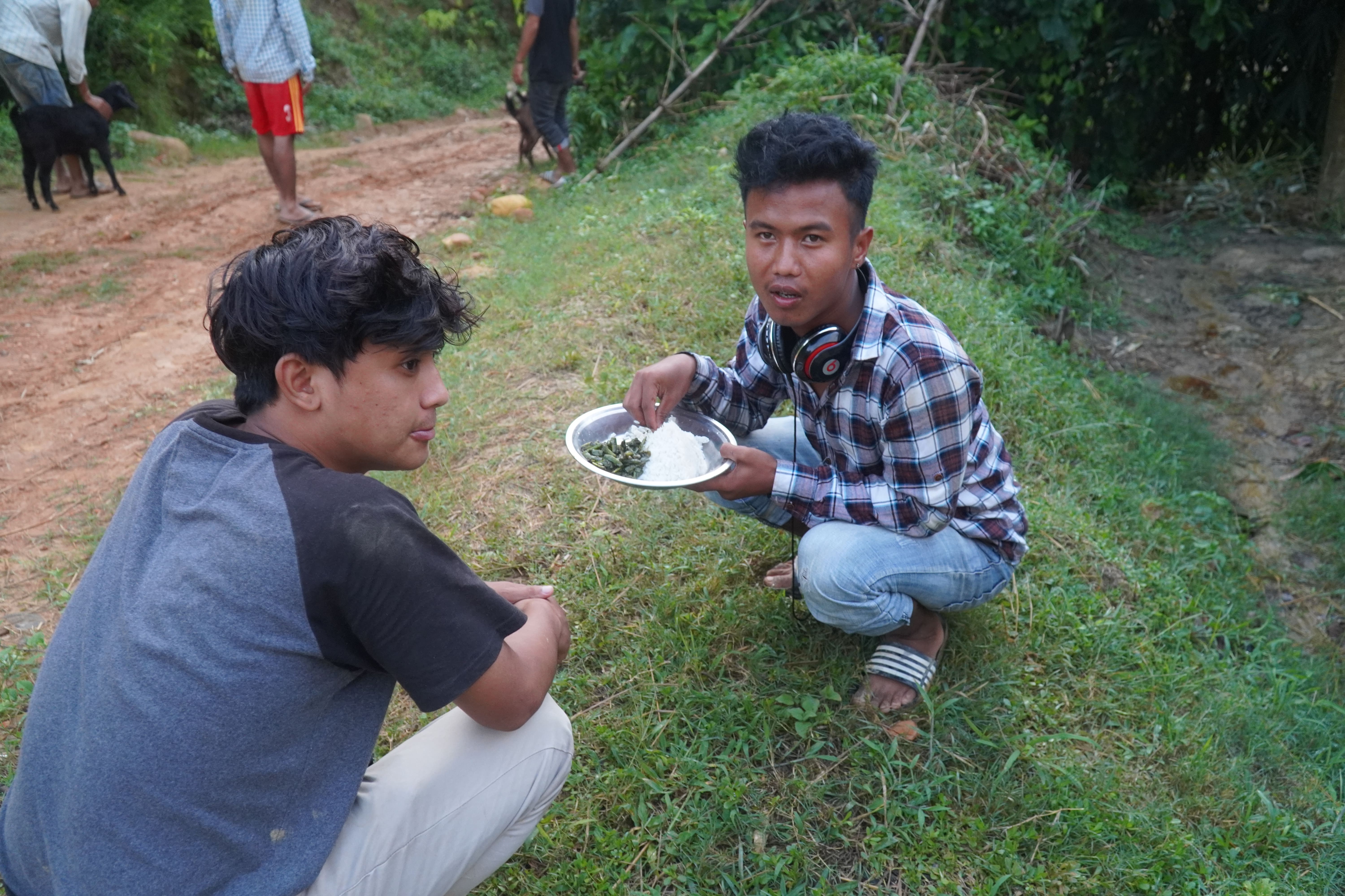 Behind the scenes 23